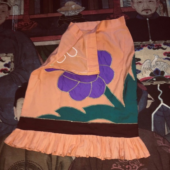 Embroidered skirt - Picture 2 of 2